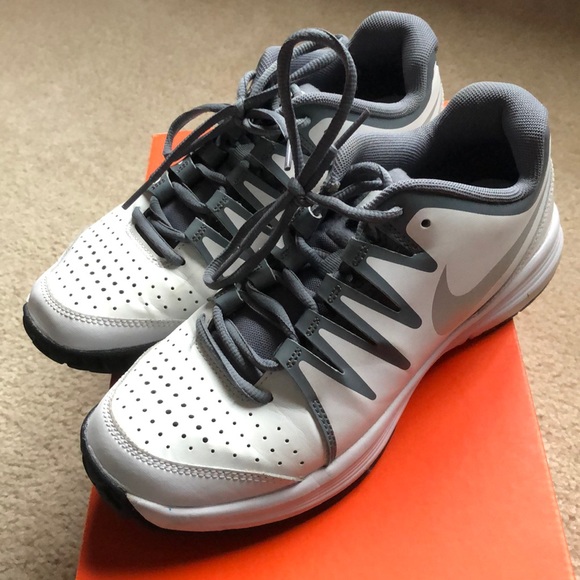 nike vapor court women's